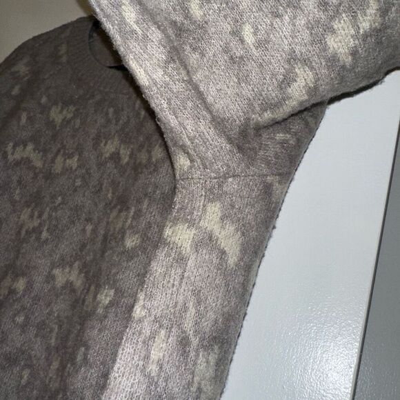 Athleta Hawthorne Wool Blend Cheetah Print Sweater Medium - Picture 5 of 14